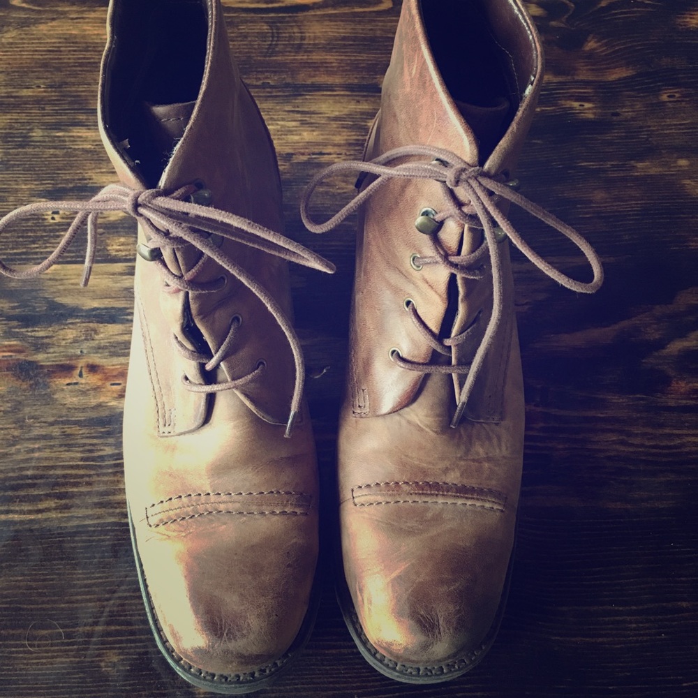 Brown leather Franco Sarto ankle boots Size 8.5 US